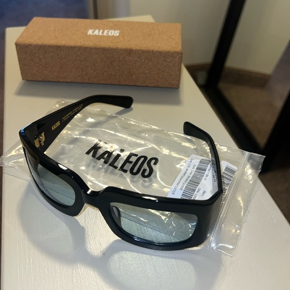 Sunglasses - Picture 1 of 7